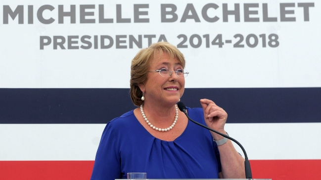 Empresarios piden a Bachelet evitar 