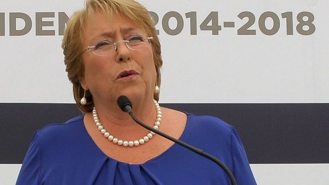 Analista de The Economist: Gobierno de Bachelet mantendrá políticas prudentes y moderadas
