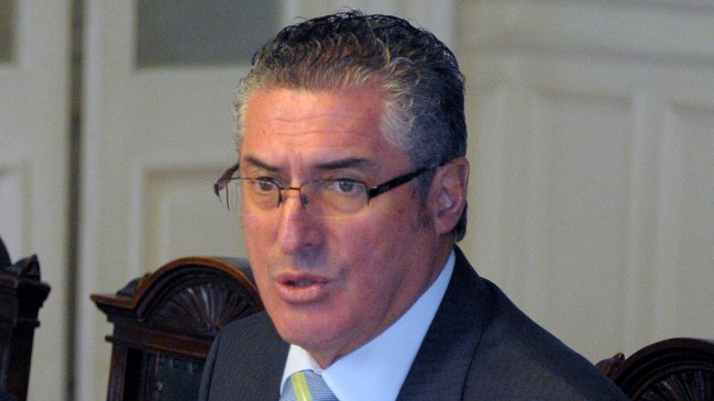 Jorge Pizarro: Piñera no puede pretender que le digamos sí a todo