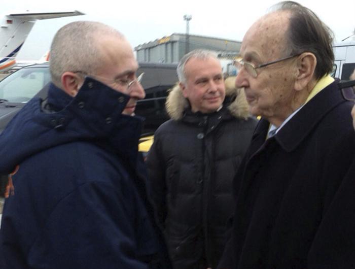 Preso más famoso de Rusia salió en libertad rumbo a Alemania