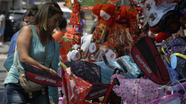 Masivas compras y llamados al orden marcan último fin de semana antes de Navidad