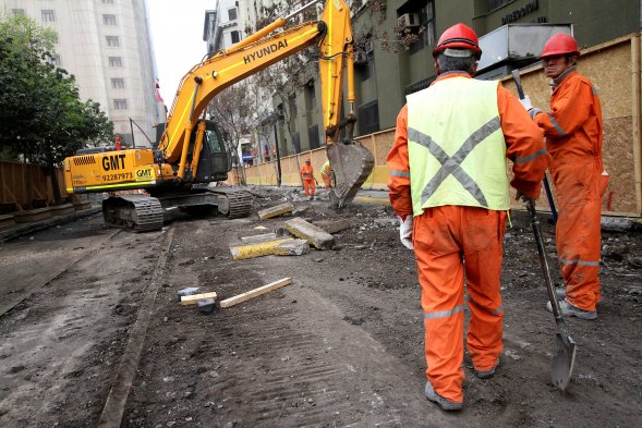 Reiteran llamado a bautizar nueva explanada del Barrio Cívico