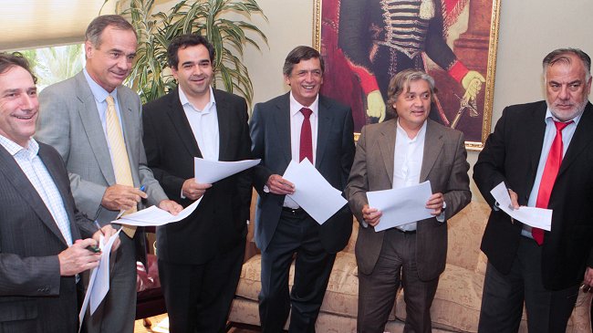 Presidente PPD: No hay que pedir cuotas ni cargos a Bachelet