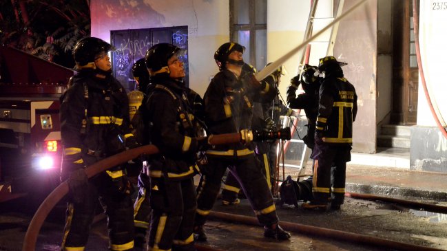 Incendio consumió parte de planta faenadora de Agrosuper cerca de Rancagua