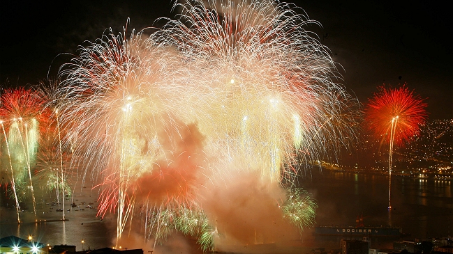 Alcalde de Valparaíso molesto por límite horario en fiesta de Año Nuevo