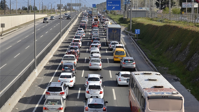 Más de 300 carabineros supervisarán salida de Santiago por Año Nuevo