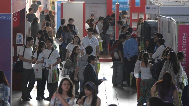 Revisa dónde informarte de carreras y universidades