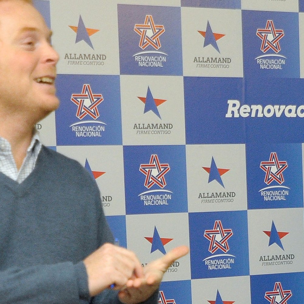 Diputado Edwards pidió a Piñera volver a RN para 