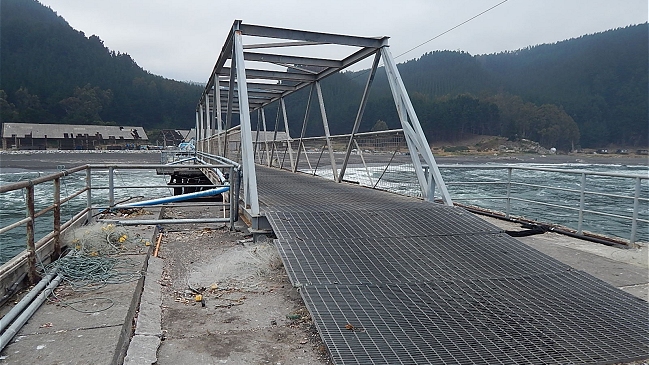 Pescadores denunciaron que nuevo muelle en Constitución está inutilizable