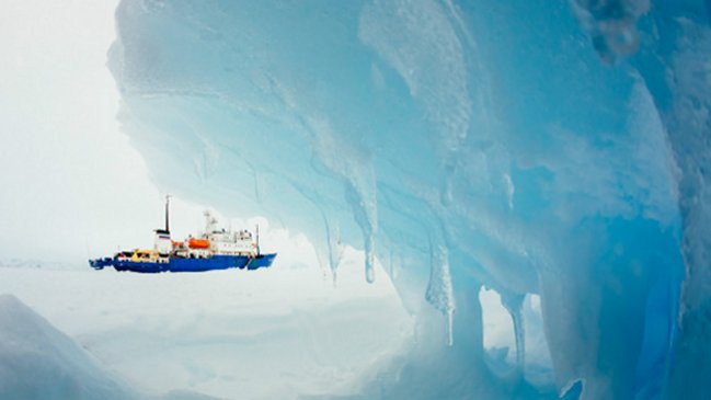 Cómo se vive la espera en el barco ruso atrapado en la Antártica