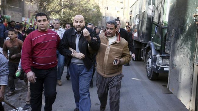 Periodistas de Al Jazeera estarán 15 días detenidos en Egipto