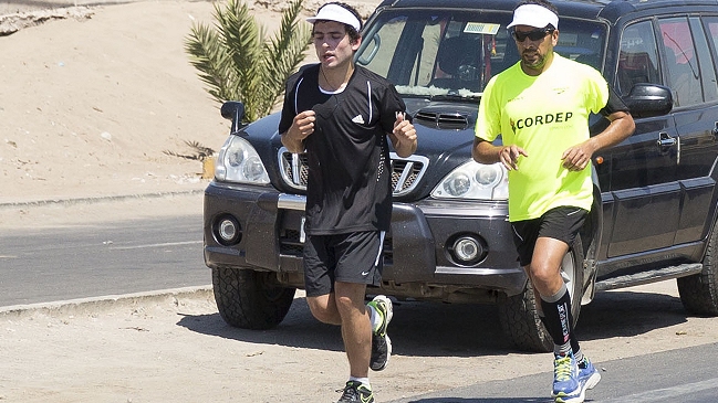 Matías Anguita, el chileno que atravesará el país corriendo: La idea es fomentar el deporte