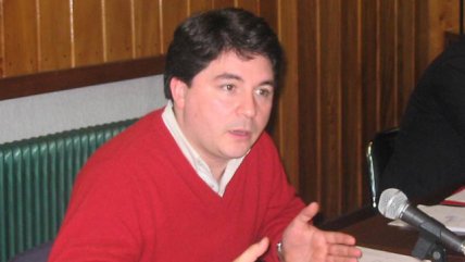 Brazos del Puente Cau Cau 