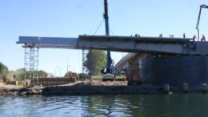 Gobierno negó problemas estructurales en puente Cau Cau de Valdivia