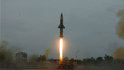 India probó con éxito por cuarta vez su misil nuclear Prithvi II