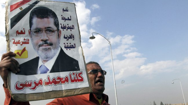 Continúa juicio a Mubarak en su ausencia