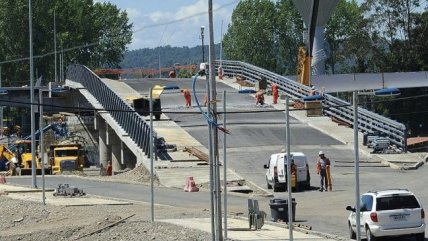 MOP no aumentará plazos para reparación y entrega de puente Cau Cau en Valdivia