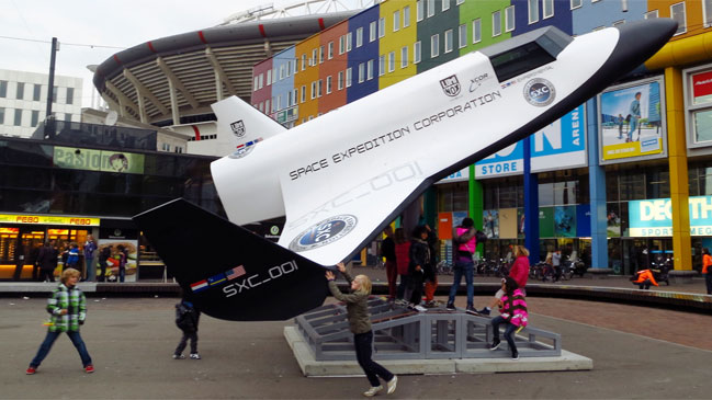 Primeros turistas espaciales chinos viajarán al cosmos en 2014 y 2015