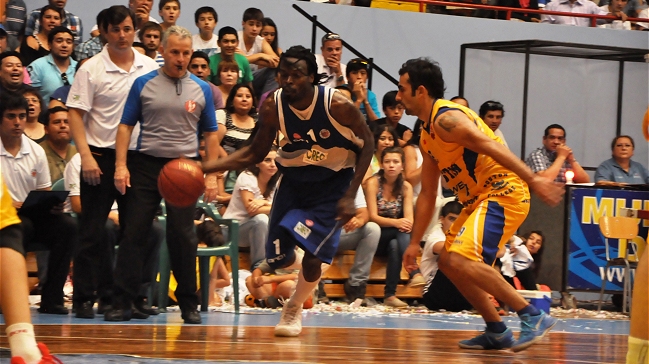 Tinguiririca y Osorno, por el título en el baloncesto nacional