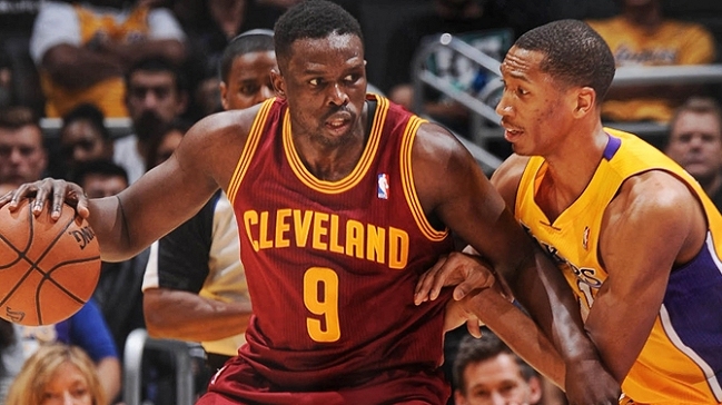 Los Lakers acumularon su undécima derrota en los últimos 12 partidos