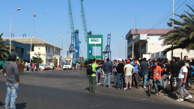 Dirigentes portuarios determinaron continuar movilización