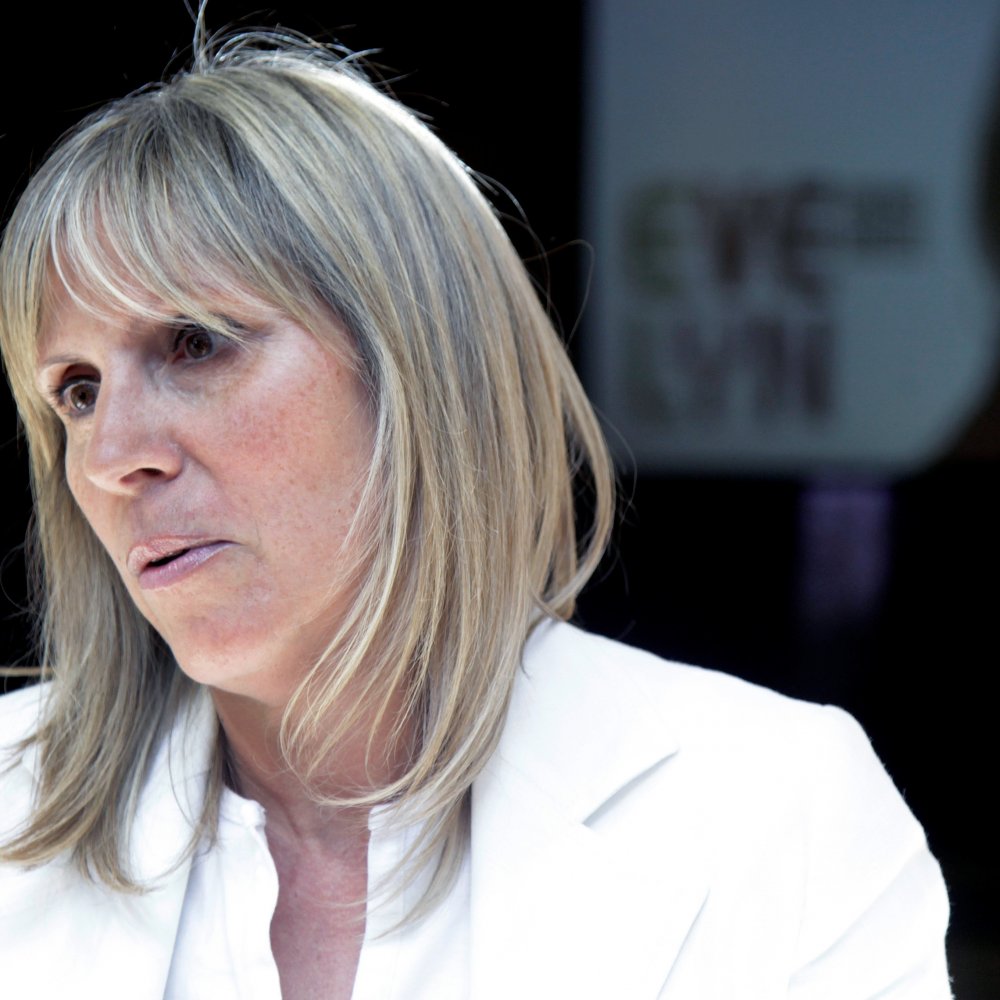 Lily Pérez renuncia a Renovación Nacional