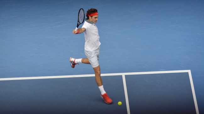 Roger Federer avanzó con solidez a los octavos de final del Abierto de Australia