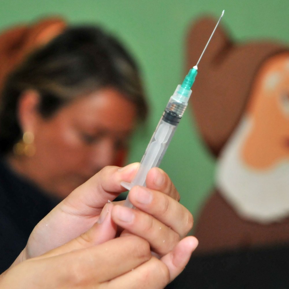 Pediatras piden al Presidente Piñera vetar ley que prohíbe timerosal en vacunas