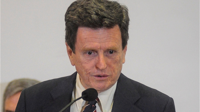 Larraín: Renuncias fueron dirigidas por personas cercanas a Piñera