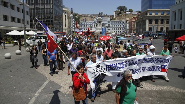 Gobierno se reunirá con trabajadores portuarios