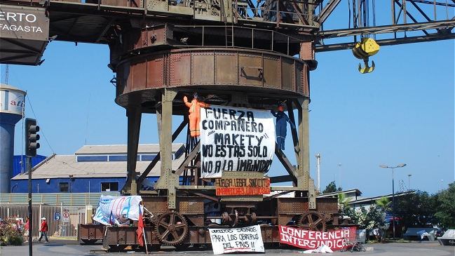 Portuarios del Biobío llegan a mesa de diálogo acusando 