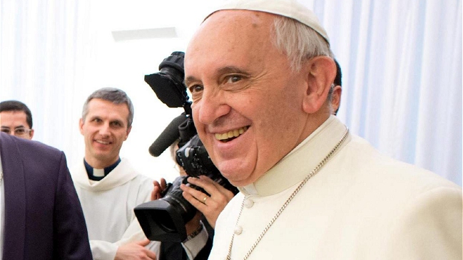 Alcalde de Talcahuano saludó al papa Francisco en Roma