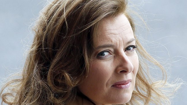 Esposa de Jacques Chirac solidarizó con primera dama francesa