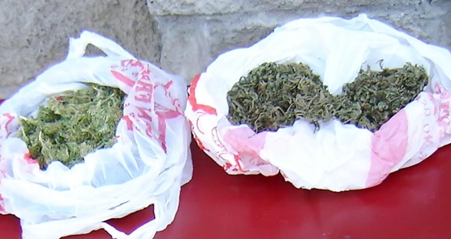 Policía española explicó en Twitter cómo esconder marihuana en un viaje