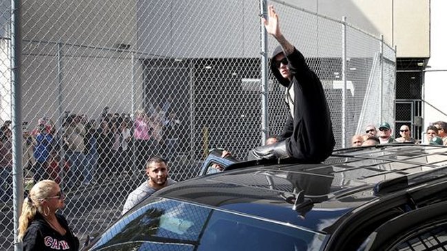 Justin Bieber quedó en libertad tras pagar fianza