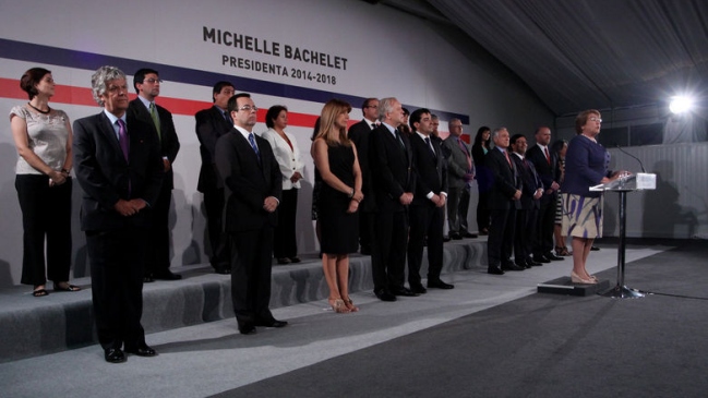 El primer gabinete de Michelle Bachelet, 6 ministerios PPD y 5 PS y DC