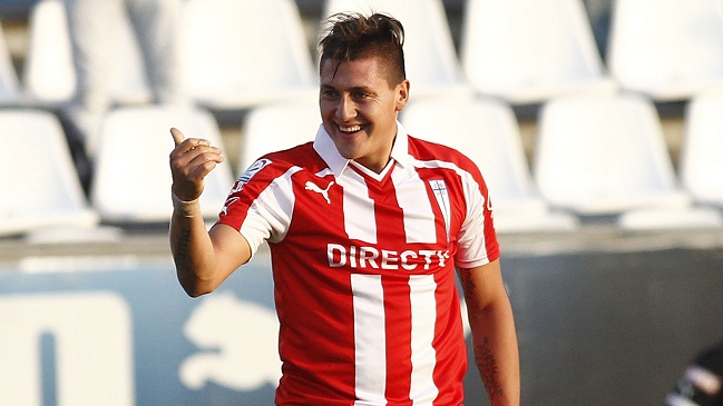 Nicolás Castillo partió a Bélgica: 