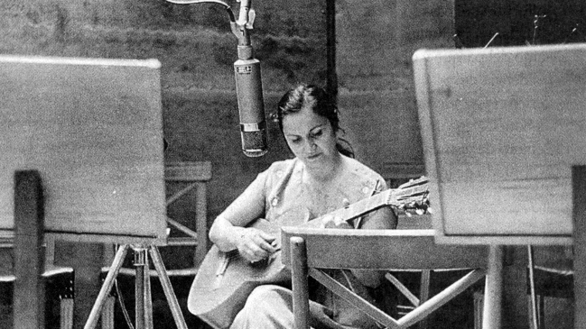 Violeta Parra será reconocida en Salón de la Fama de Compositores Latinos