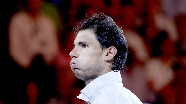 Nadal sufre sobrecarga en la espalda, pero mantiene su calendario de torneos