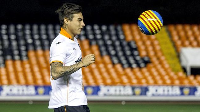 Revisa la agenda futbolística de los chilenos por Europa