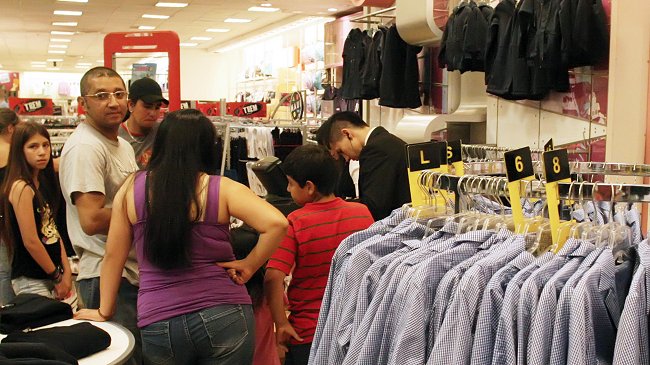 Por el uniforme escolar más caro se pueden comprar hasta cuatro de los más baratos