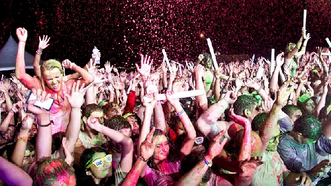 Chuckie, Quintino y David Solano encabezan Life in Color