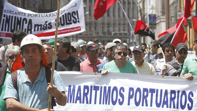 Trabajadores amenazan con parar el puerto de Valparaíso 