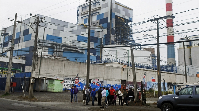 Pescadores de Coronel bloquearon accesos a Bocamina I
