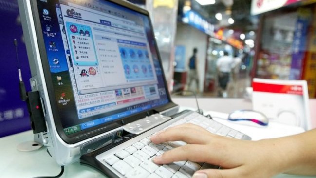 FBI advierte sobre estafas por internet en San Valentín