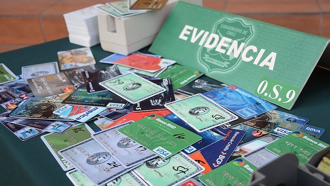 Carabineros desbarató banda de clonadores de tarjetas de crédito