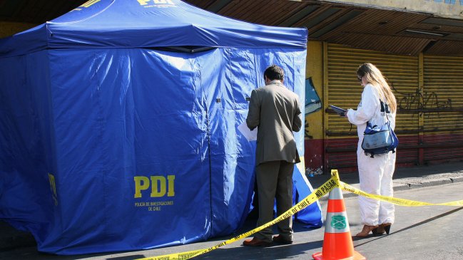 PDI busca a mujer que mató a un hombre en La Granja