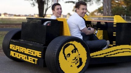   Joven rumano construyó ingenioso auto con piezas Lego 