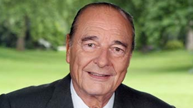  Jacques Chirac fue hospitalizado  