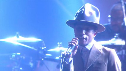 El contagioso medley de Pharrell y Nile Rodgers en los BRIT Awards 2014